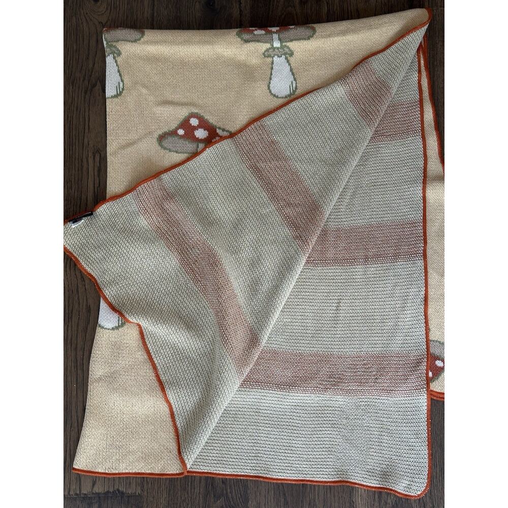 Vintage Valley Cruise Press Mushroom Nature Cottage Throw Blanket Made In USA - Picture 5 of 8
